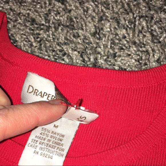 Womens red tank top size medium - Picture 6 of 12